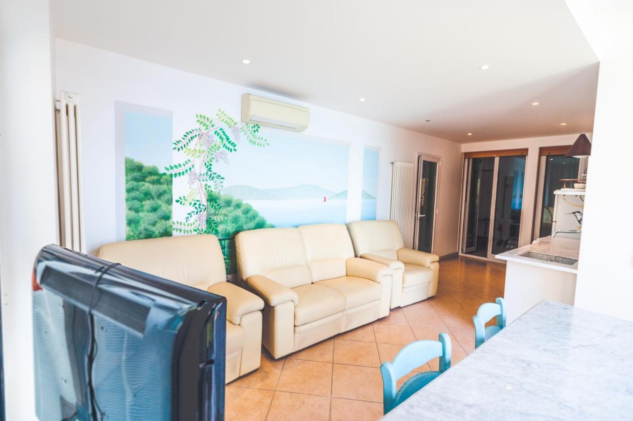B&B Isola Dei Gabbiani Bergeggi Buitenkant foto